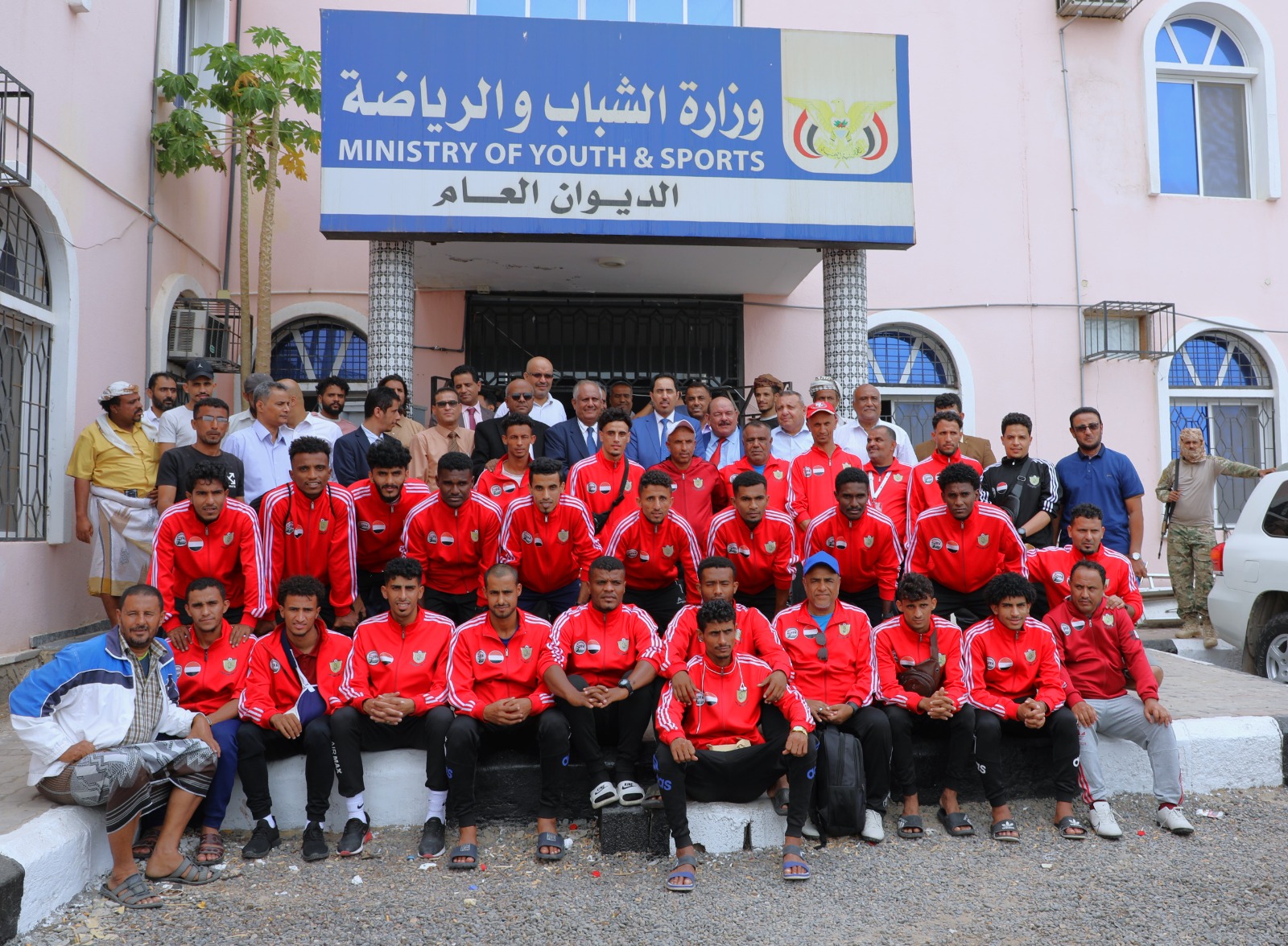 البكري يكرّم نادي فحمان لكرة القدم المتأهل إلى الدور الأول من بطولة كأس الأندية العربية